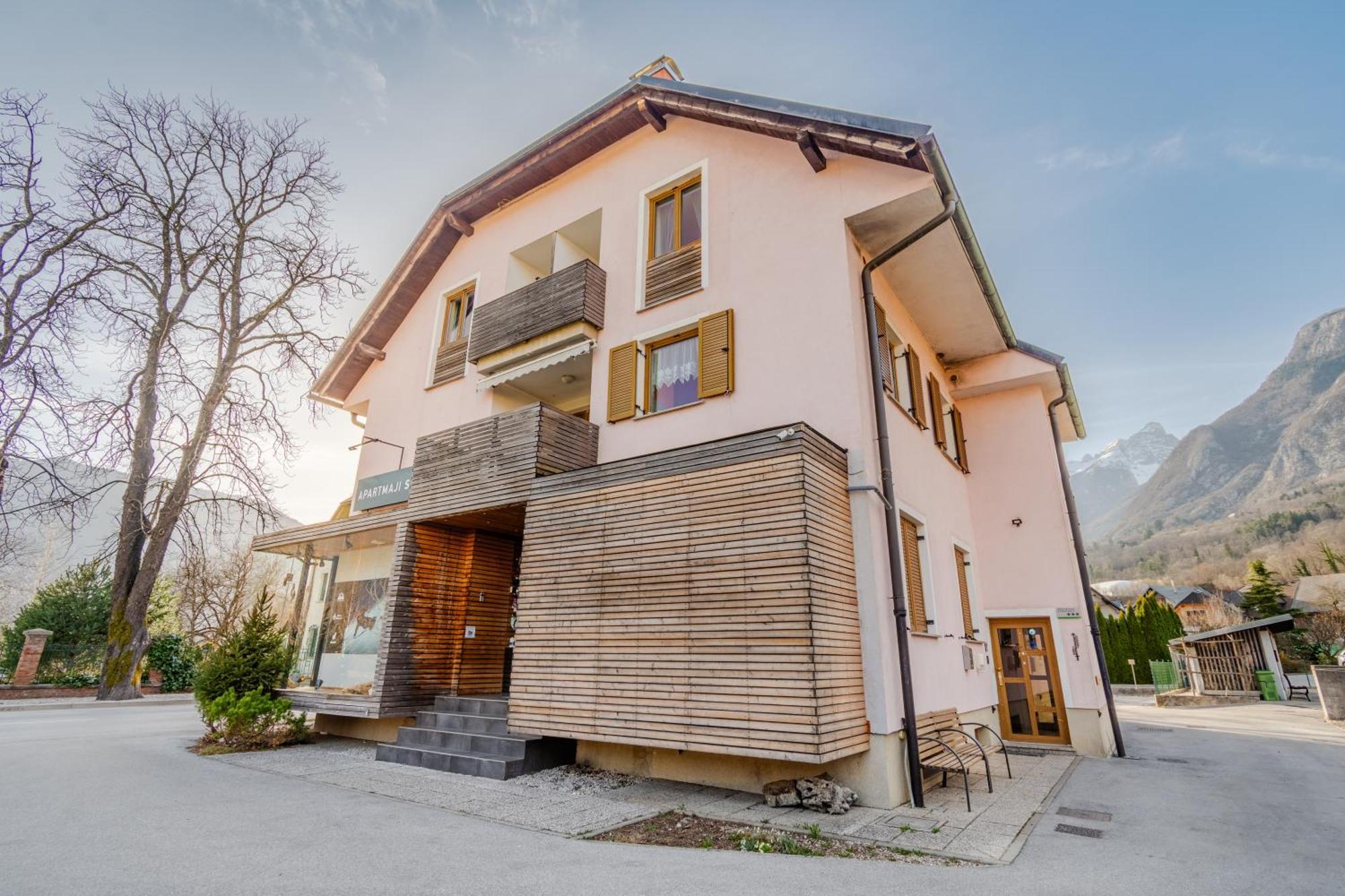 Apartments Skok With Rafting And Free Parking Bovec Eksteriør billede