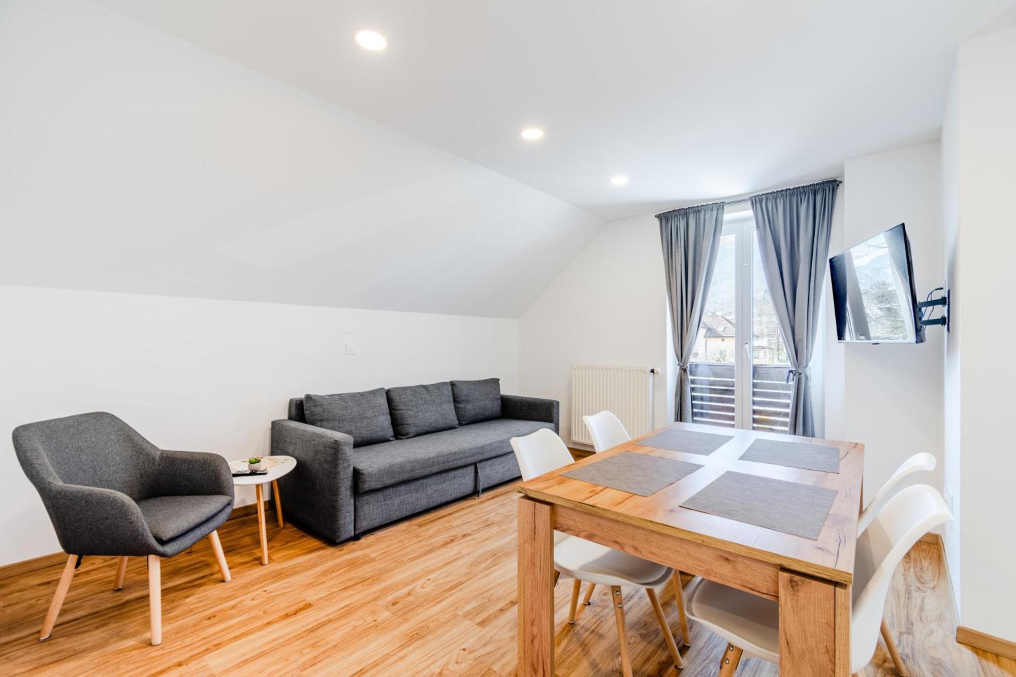 Apartments Skok With Rafting And Free Parking Bovec Eksteriør billede